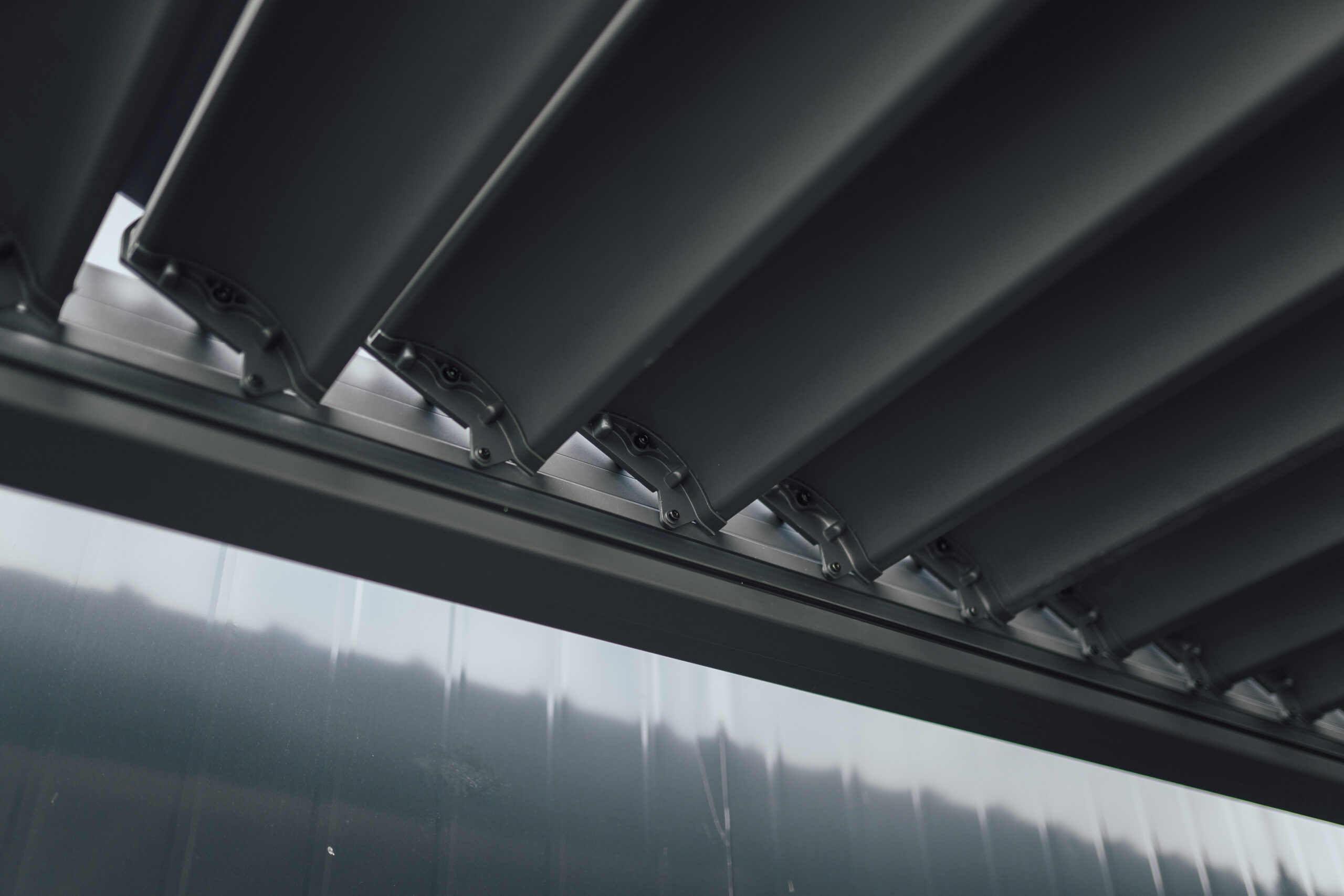 Automatic pergola with LED 3m x 6m x 2.5m